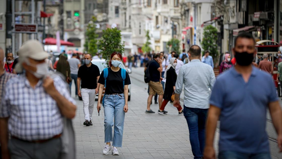 Türkiye’de son 24 saatte 1581 kişiye hastalık tanısı konuldu