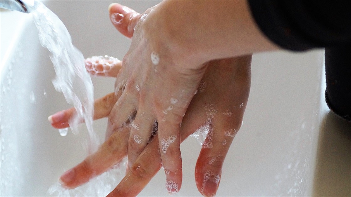 Halk sağlığı uzmanından ‘El yıkandığında bulaşıcı hastalıkların üçte birini önlemek mümkün’ uyarısı