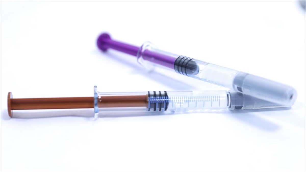 Çin menşeli Kovid-19 aşısının faz-3 çalışmaları için gönüllü aranıyor