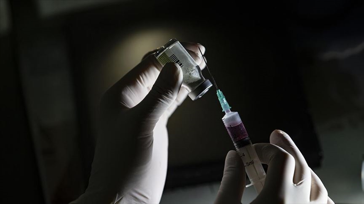 BioNTech, Kovid-19 aşısı için Avrupa İlaç Ajansına ‘koşullu onay’ başvurusu yaptı