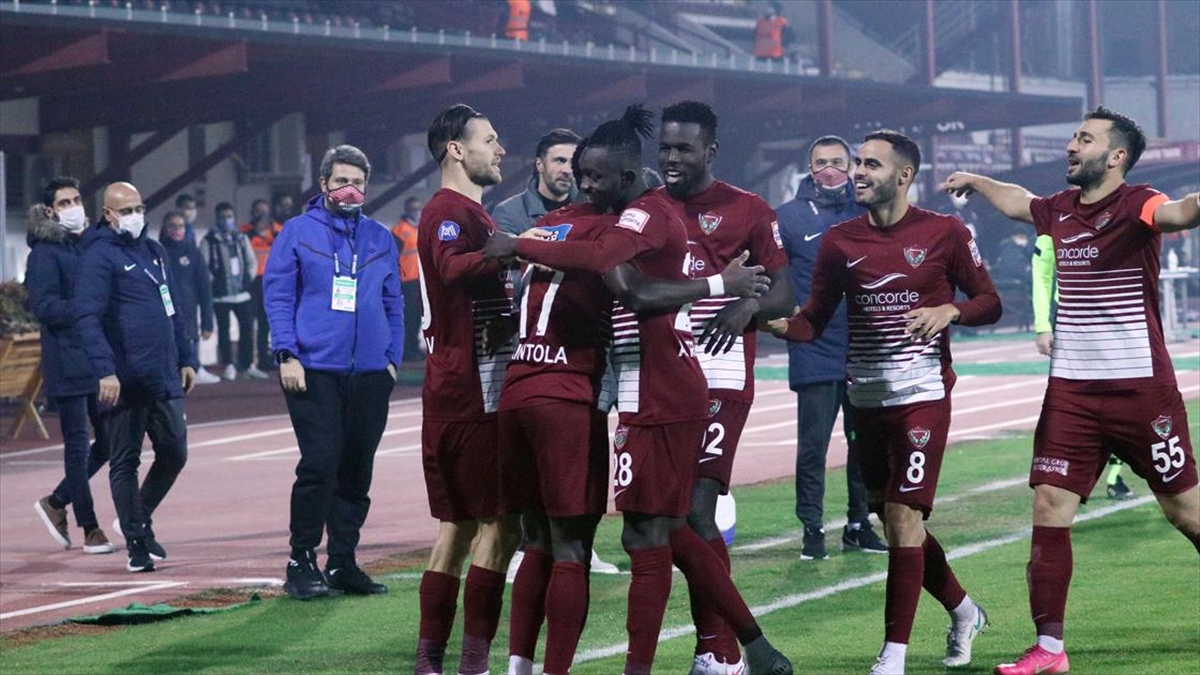 Atakaş Hatayspor evinde rahat kazandı