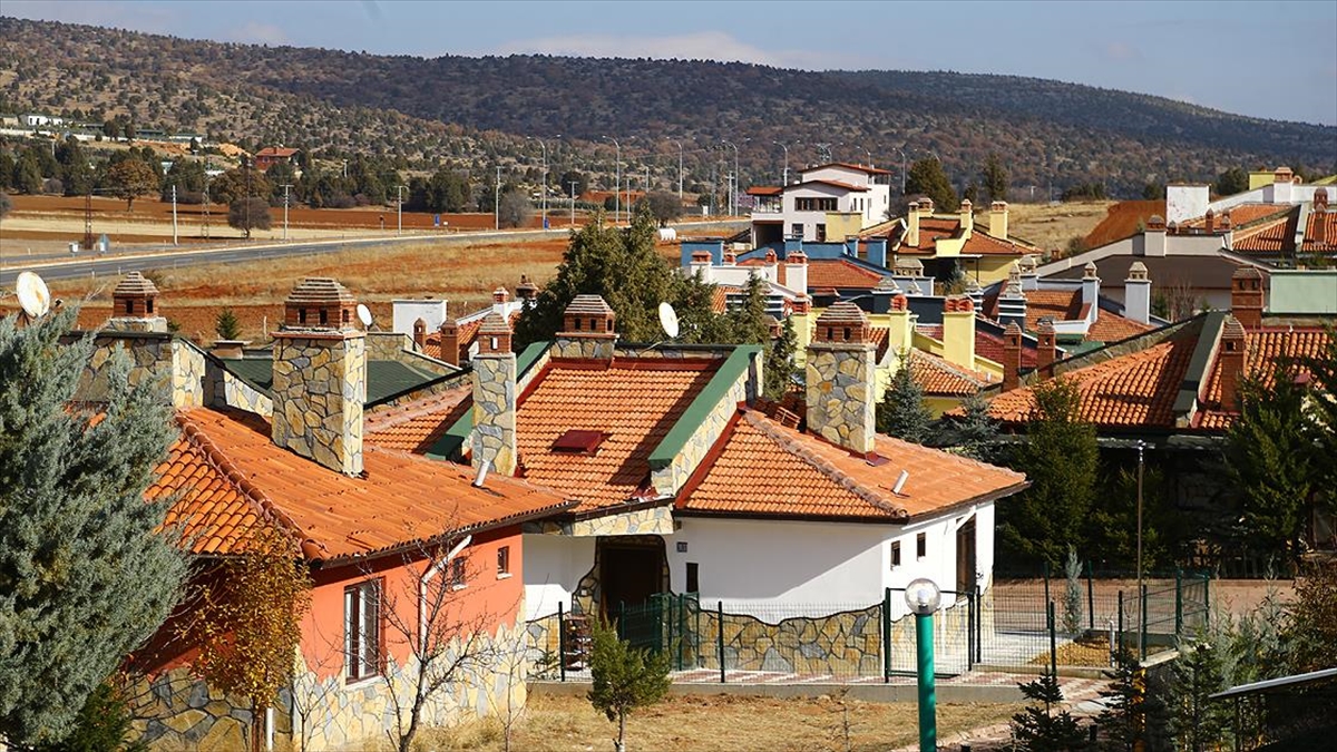 Kovid-19 salgını yazlıkları kışlığa çevirdi