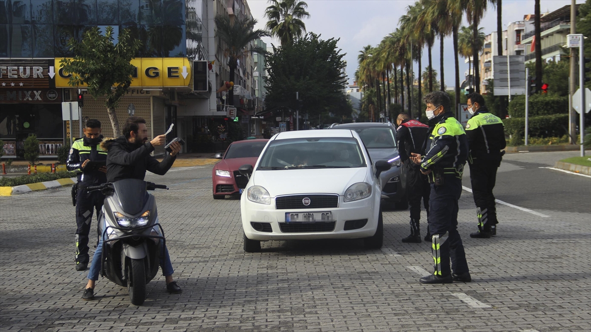 Antalya’da 8 Aralık’tan sonra Kovid-19 vaka sayısı yüzde 100 düşüş gösterdi