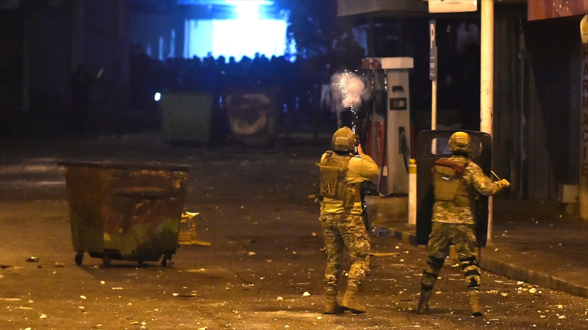 Uluslararası Af Örgütü: Lübnan güvenlik güçleri barışçıl gösterileri Fransız silahlarıyla bastırıyor