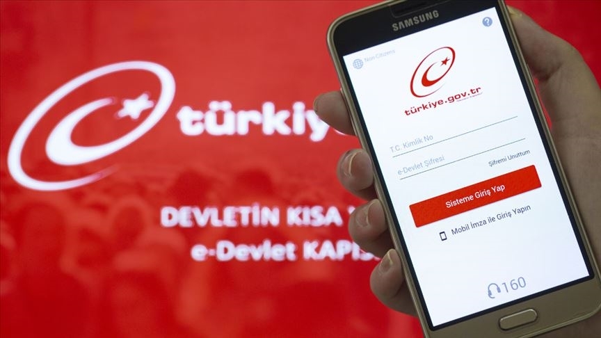 ‘Türkiye’nin dijital yüzü e-Devlet Kapısı’na geçen yıl 2,3 milyarı aşkın giriş oldu