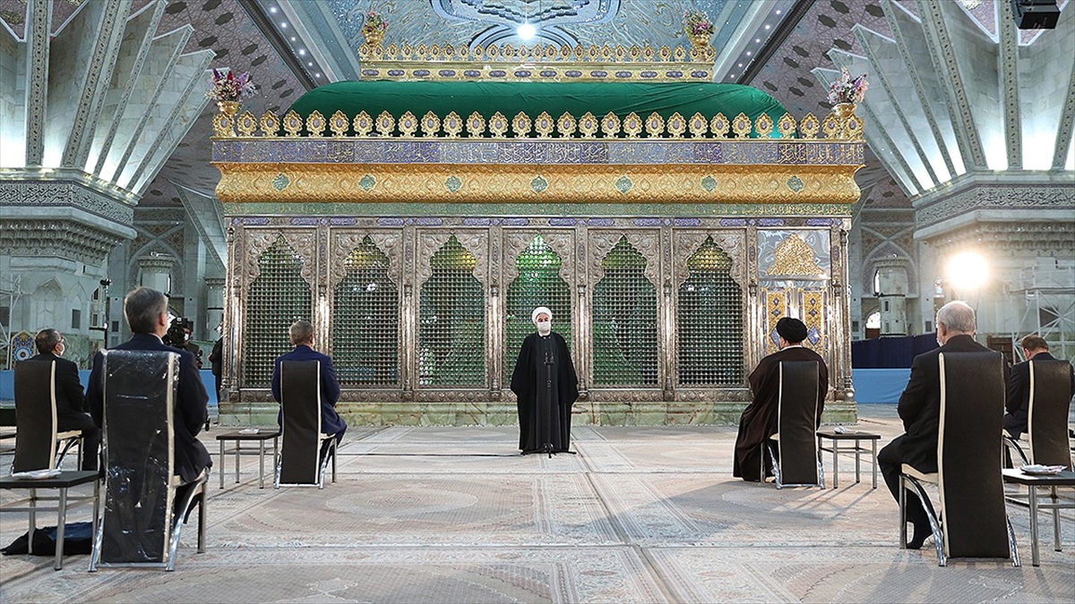 İran Cumhurbaşkanı Ruhani’den ‘seçimlere katılım’ vurgusu