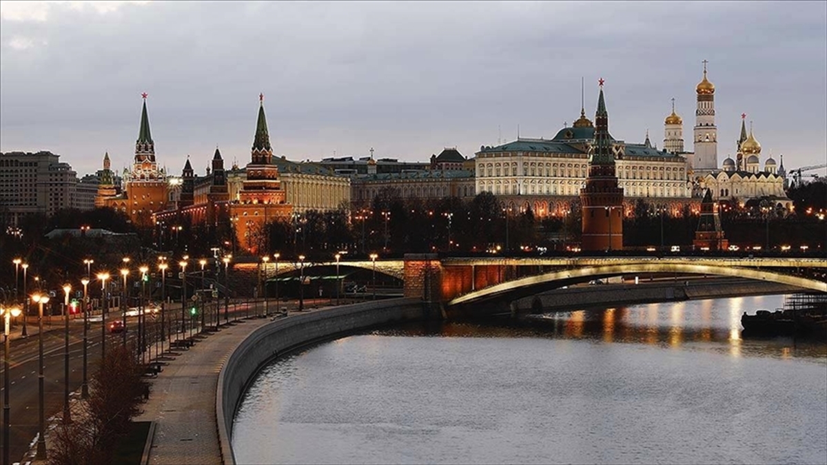 Kremlin, Rusya’nın SWIFT sisteminden çıkarılmasını ‘ihtimal dışı’ görmüyor