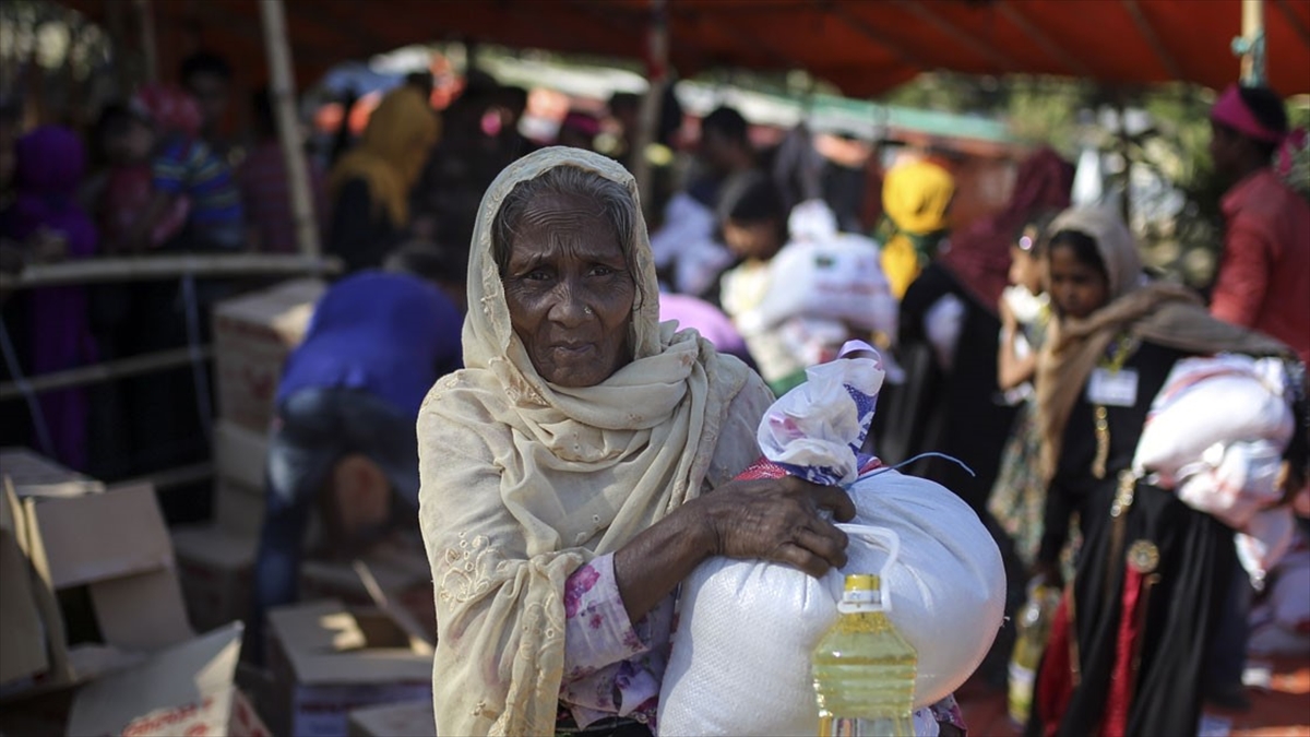 BM: Myanmar’da 1 milyon kişi yardıma muhtaç