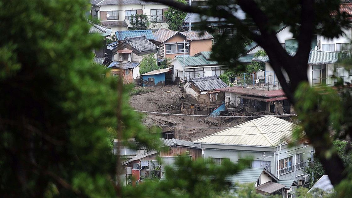 Japonya’daki heyelan ve taşkında 2 kişi öldü, 20 kişi kayboldu