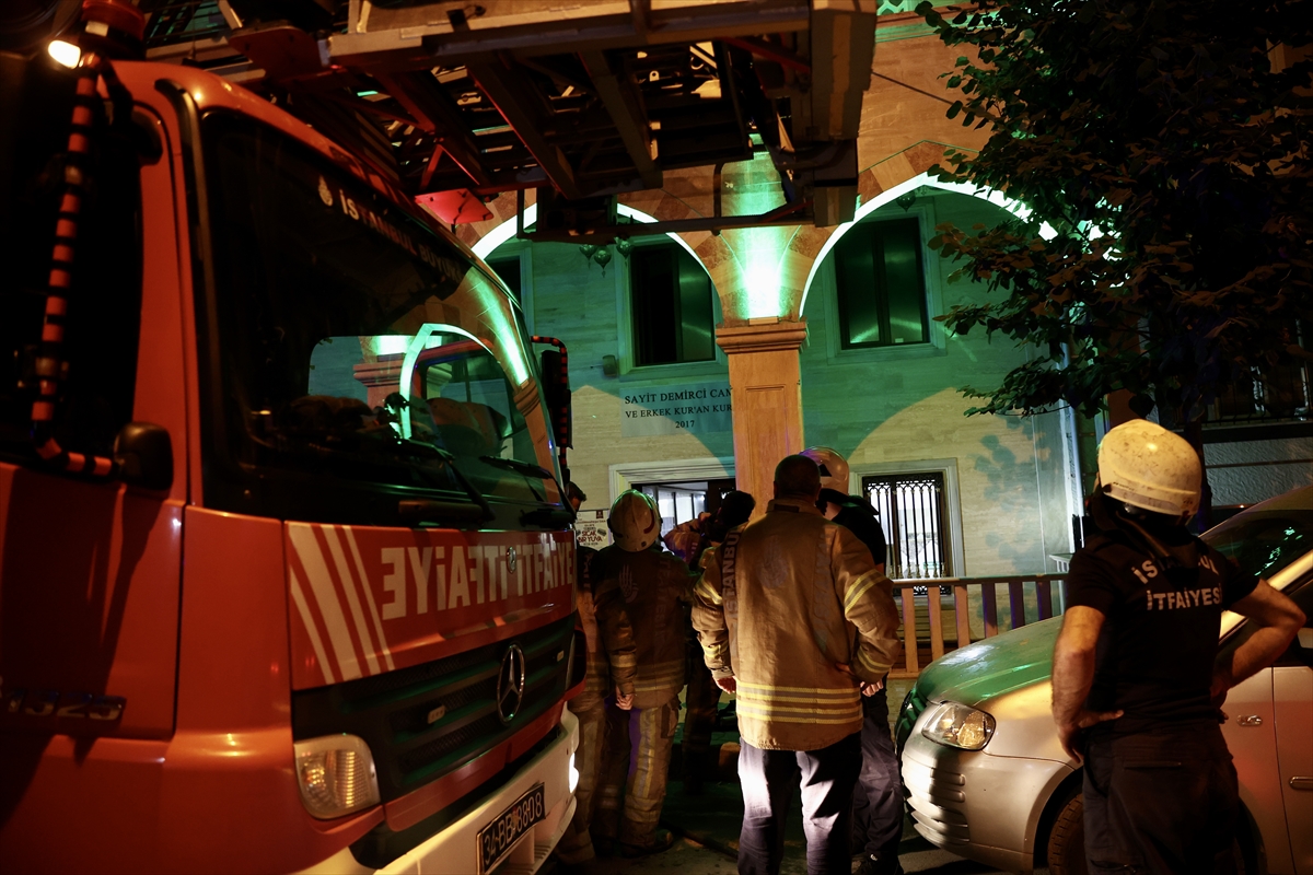 Gaziosmanpaşa’da bir Kur’an kursunda çıkan yangın söndürüldü