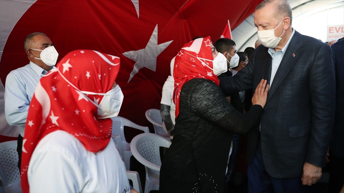 Diyarbakır annelerinden Cumhurbaşkanı Erdoğan’a: Senin sayende bu gücü buluyoruz