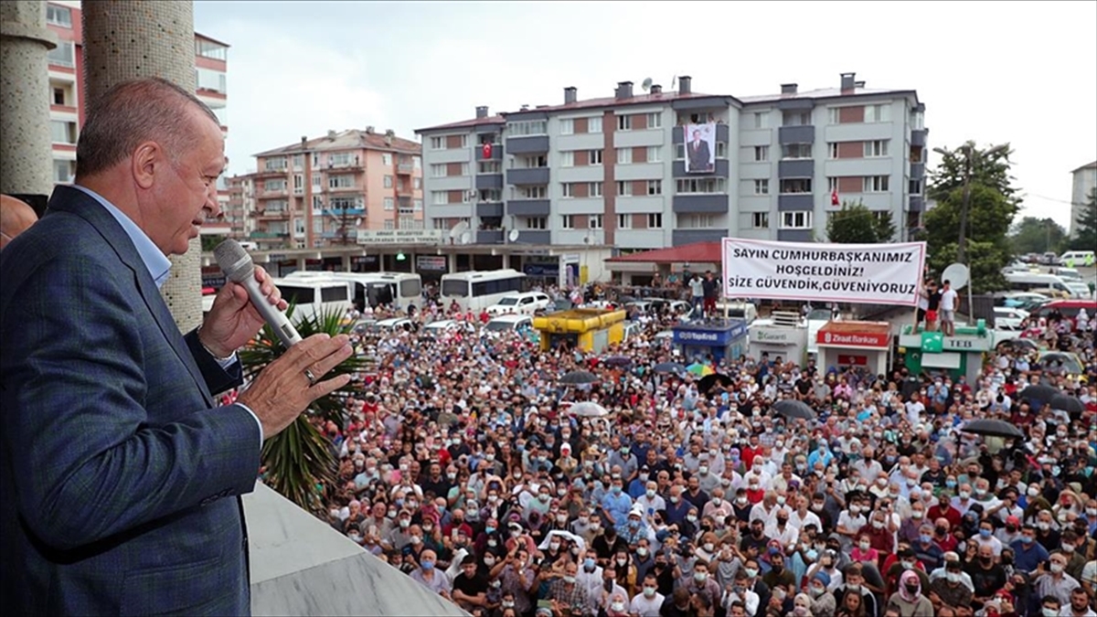 Cumhurbaşkanı Erdoğan: Arhavi’de hasar tespit çalışmaları sürüyor, hak sahiplerine ödemeler en kısa zamanda yapılacak