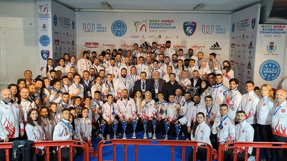 Türkiye’den Dünya Kick Boks Şampiyonası’nda 42 madalya
