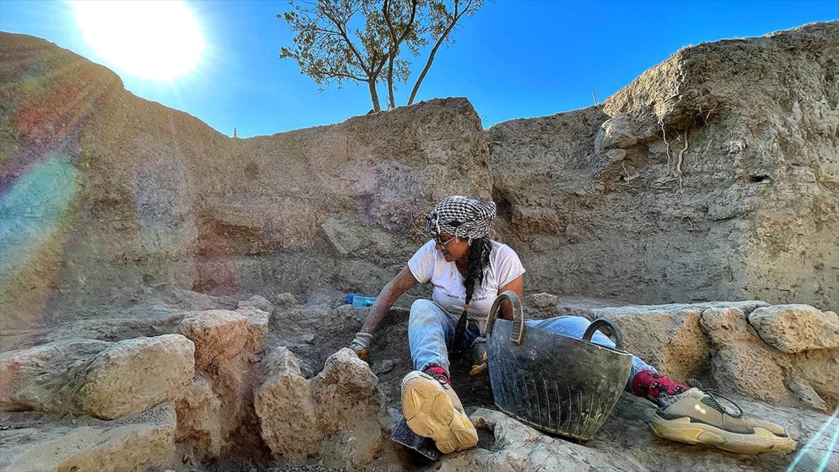 Tatarlı Höyük’te 4 bin yıl öncesine ait ‘çöp çukuru’ bulundu
