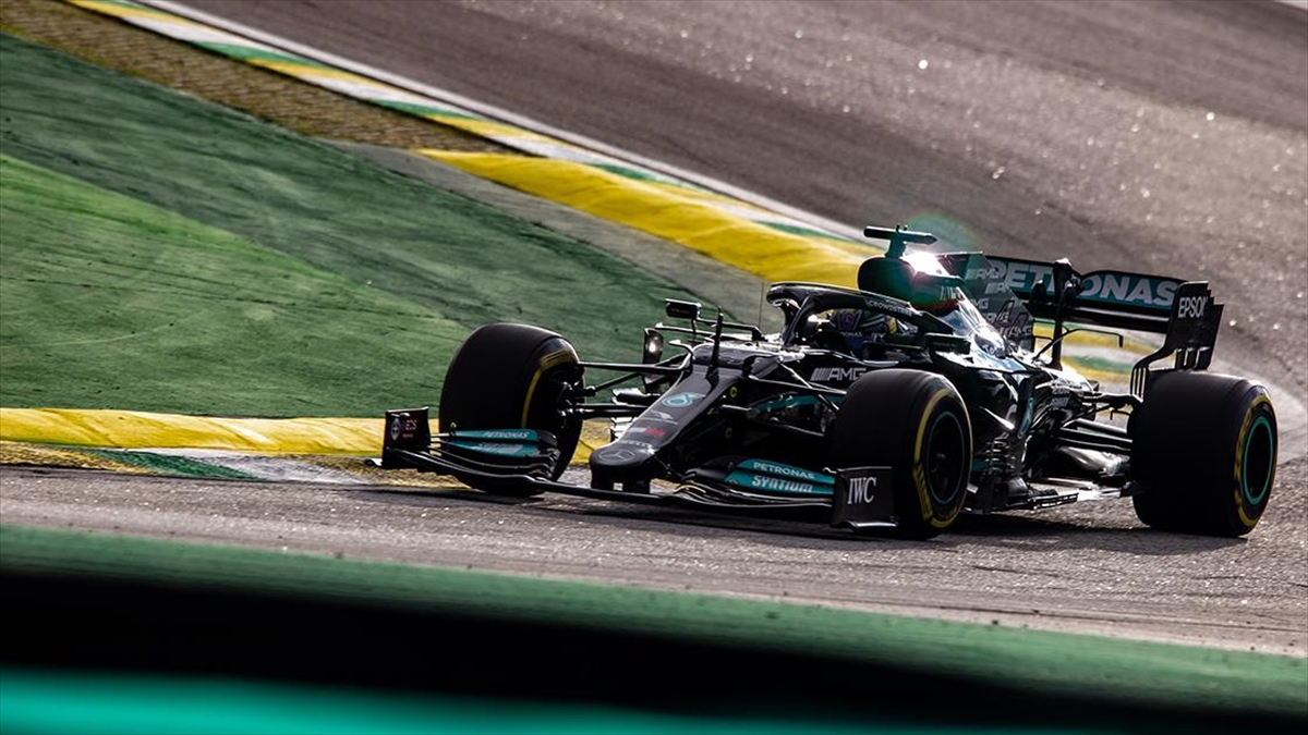 F1 Brezilya Grand Prix’sinin galibi Hamilton