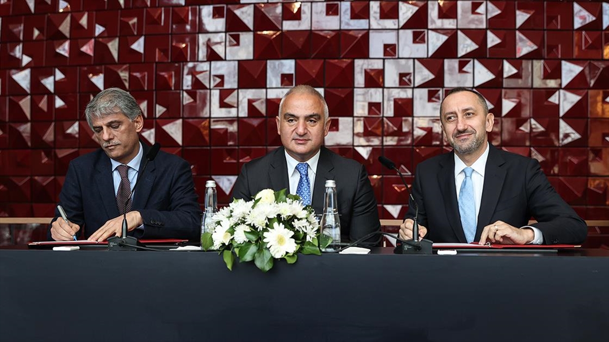 Kültür ve Turizm Bakanlığı ile Türk Telekom arasında ‘AKM Bağış ve Destek Sözleşmesi’ imzalandı