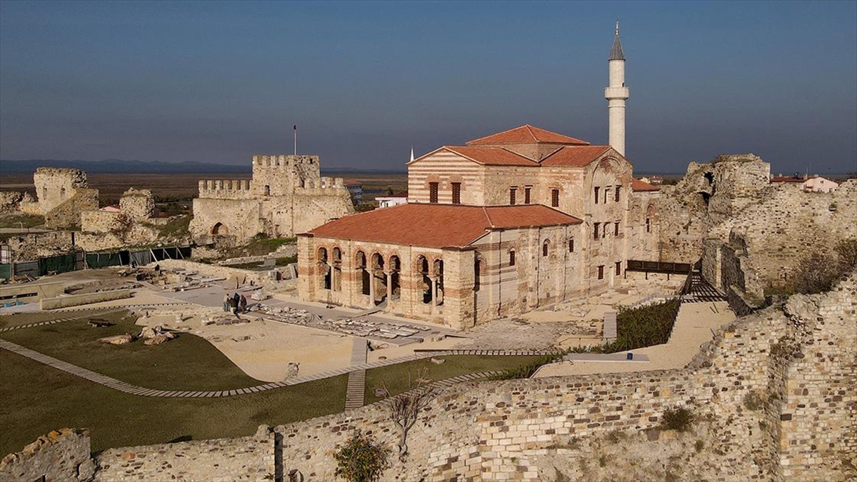 Fatih’in yadigarı cami 56 yıl sonra cemaatine kavuşacak
