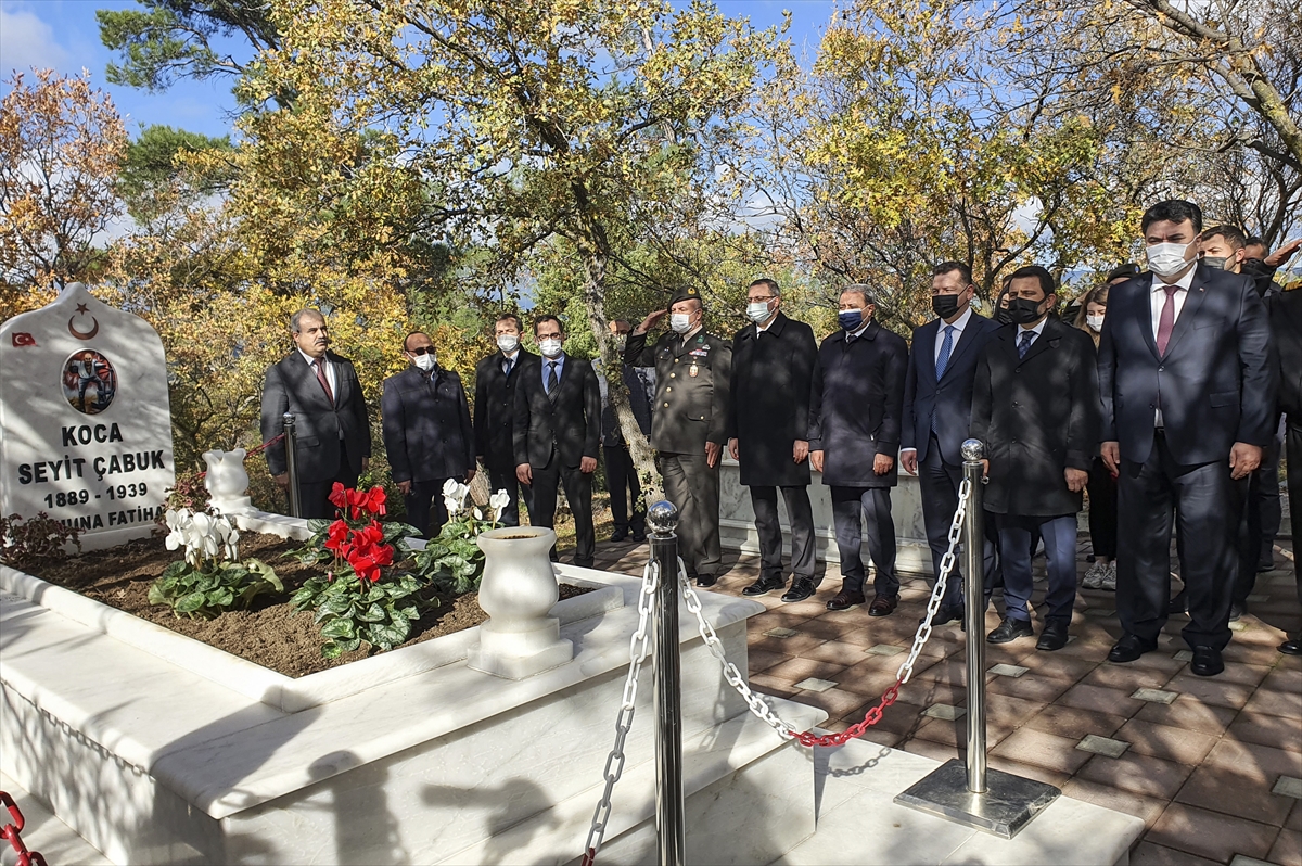 Çanakkale Savaşları kahramanı Seyit Onbaşı vefatının 82. yılında kabri başında anıldı