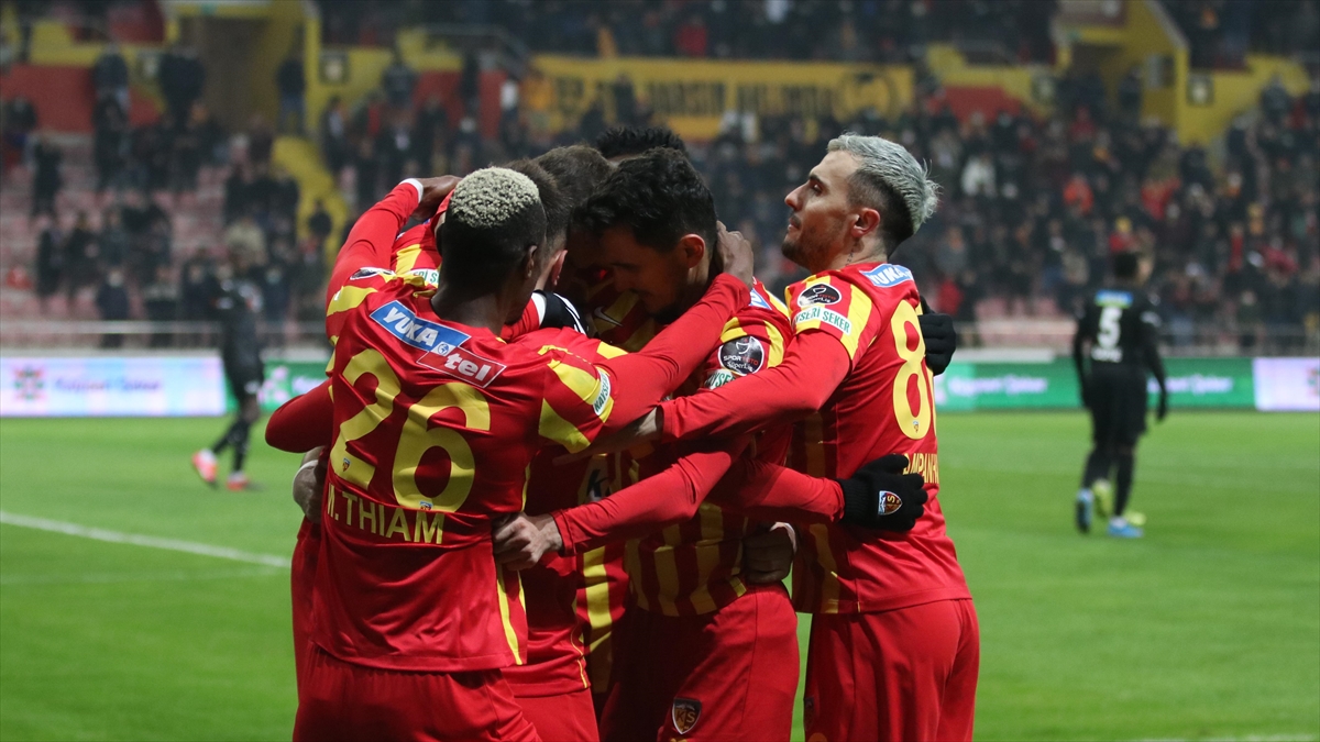 Sivasspor’un 5 maçlık yenilmezlik serisine Kayserispor son verdi