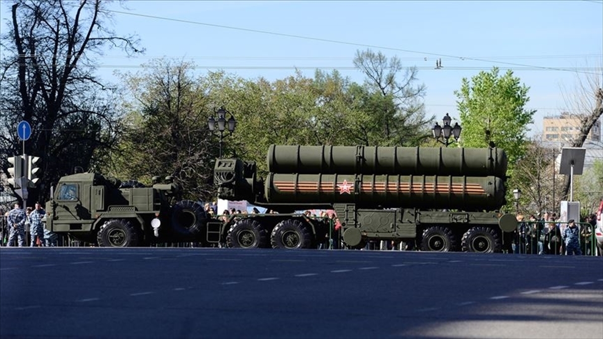 Hindistan, Çin’e karşı S-400 hava savunma sistemini nisanda aktif hale getirecek