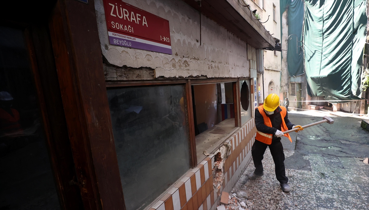 Kültür ve sanat merkezi olacak Zürafa Sokak’ta ilk fiziki adım atıldı