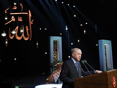Cumhurbaşkanı Erdoğan, Kur’an-ı Kerim’i Güzel Okuma Yarışması Büyük Finali’ne katıldı