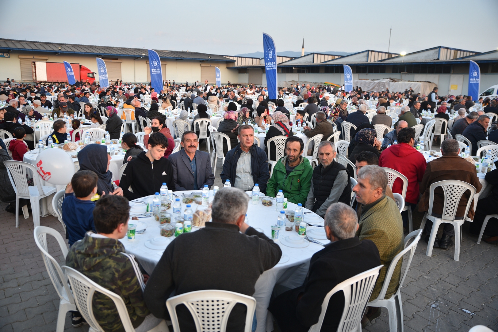 İftar sofraları İznik’te kuruldu