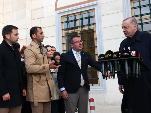 Cumhurbaşkanı Erdoğan, bayram namazını Büyük Çamlıca Camii’nde kıldı