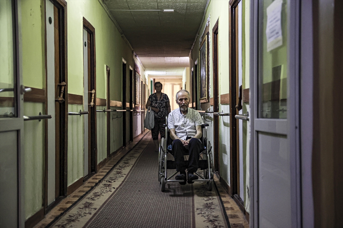Ukrayna’daki Harkiv Sanatoryumu, savaşta evlerini kaybedenler için sığınağa dönüştü