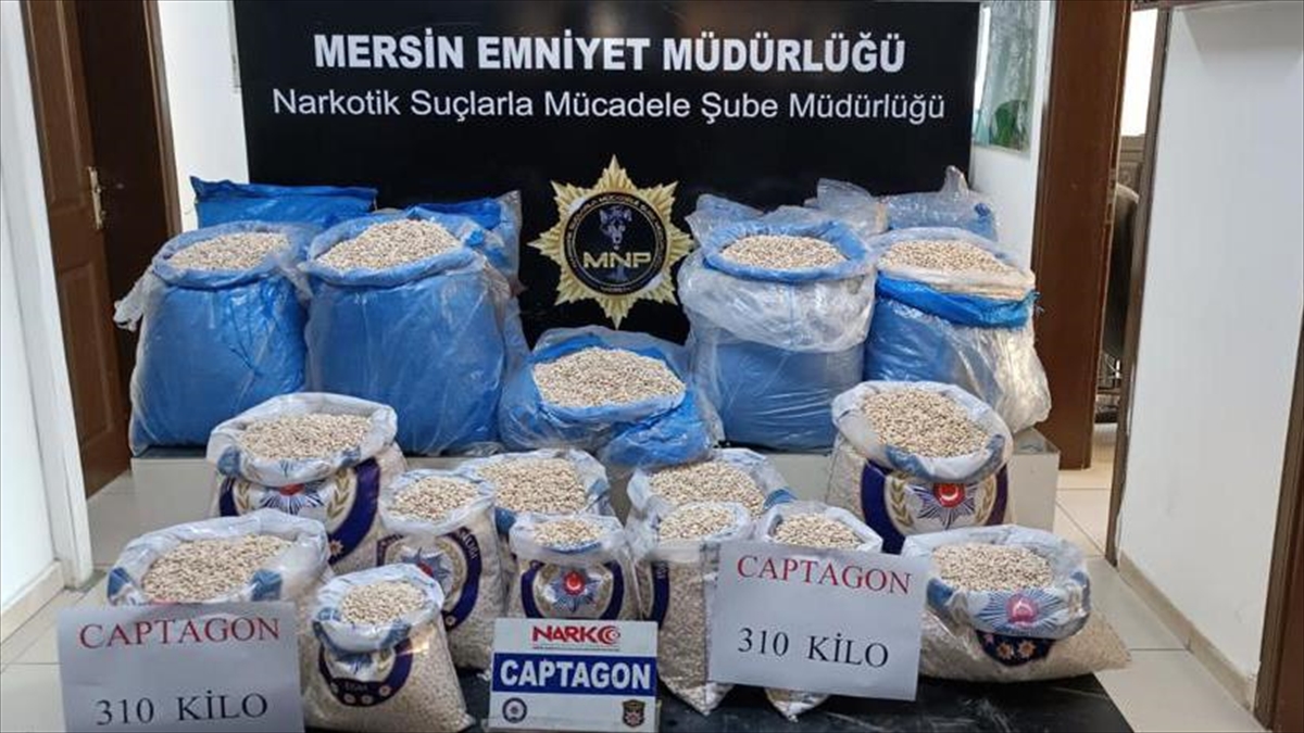 İçişleri Bakanı Soylu, Mersin’de 310 kilogram uyuşturucu hap ele geçirildiğini açıkladı