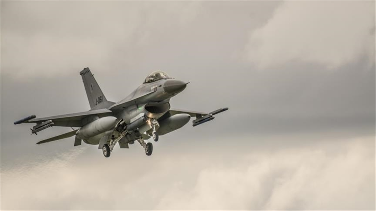 Ukrayna: İlk F-16’lar en erken 6-7 ay sonra teslim edilebilir