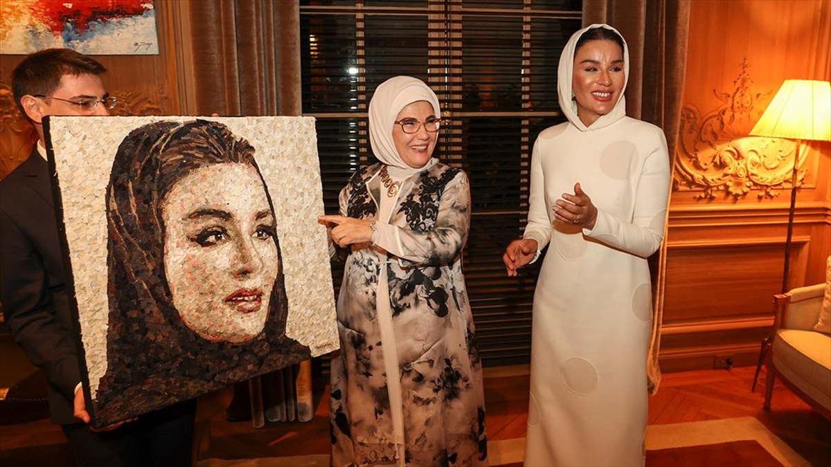 Emine Erdoğan, Katar Emiri Şeyh Al Sani’nin annesi Şeyha Moza’yla görüştü