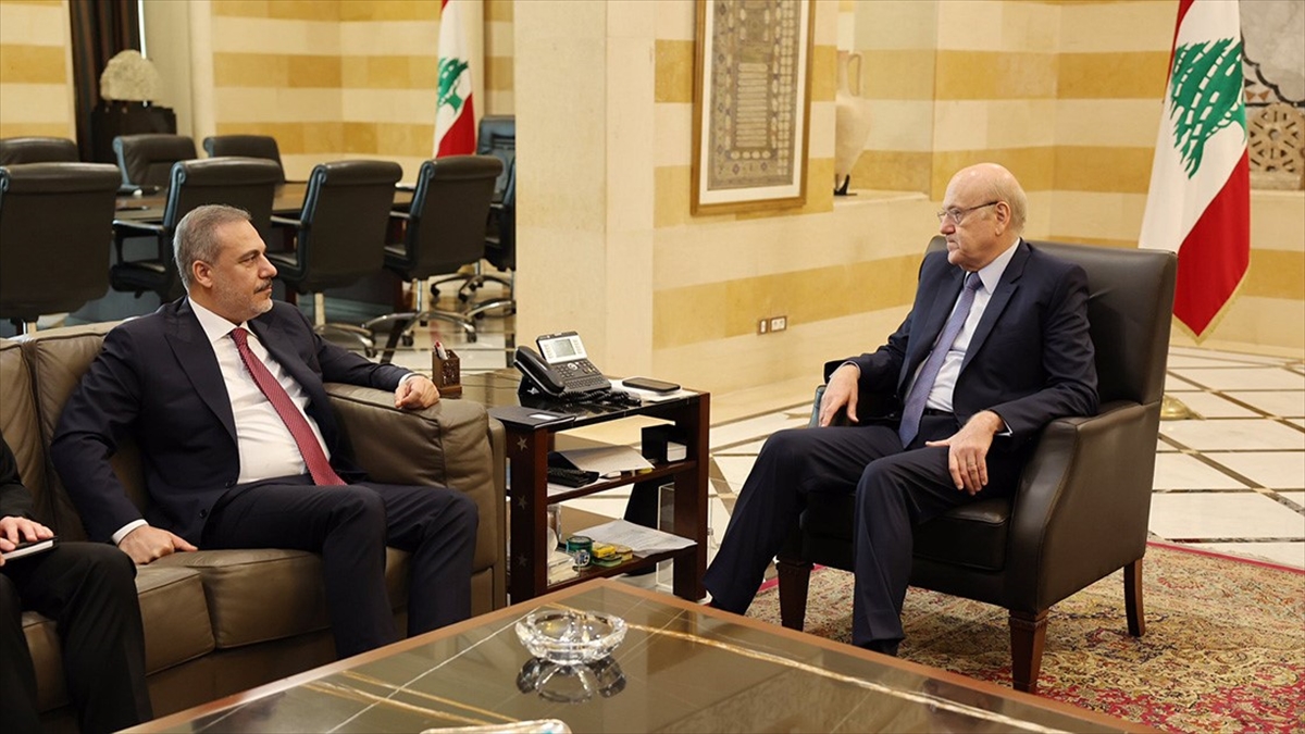 Lübnan Başbakanı Mikati, ülkesine desteğinden dolayı Türkiye’ye teşekkür etti