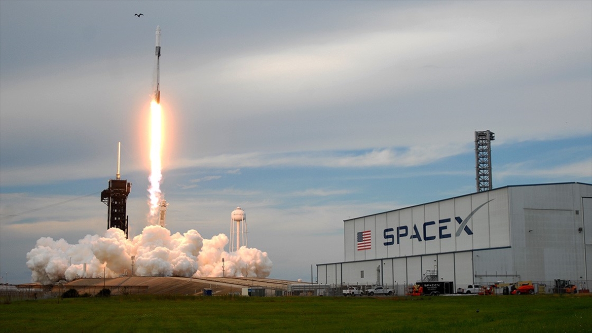 İsrail ile SpaceX arasında uydu interneti için görüşmeler yapılıyor