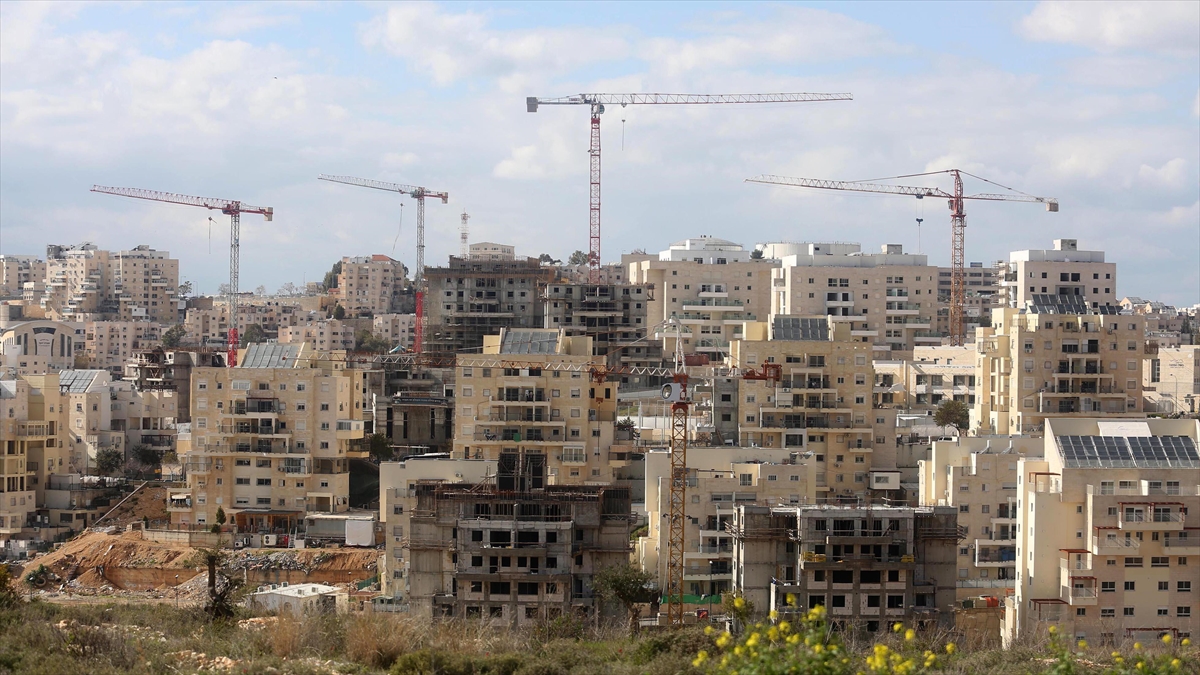 İsrail, Doğu Kudüs’te 1839 yasa dışı yeni konut inşası için ihale açtı