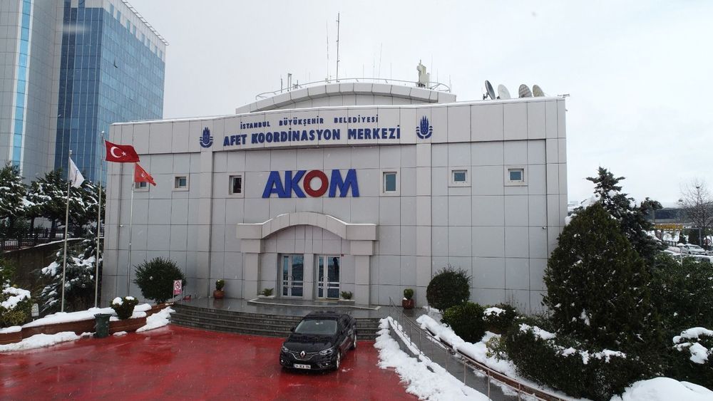 AKOM: HAFTA SONU SICAKLIKLAR DÜŞECEK, KAR YAĞABİLİR