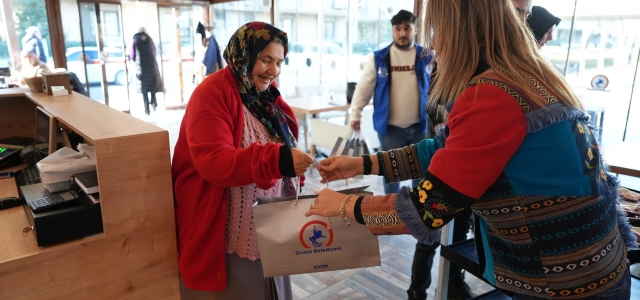 KUSURSUZ KAFE’DE BİR ARAYA GELDİLER