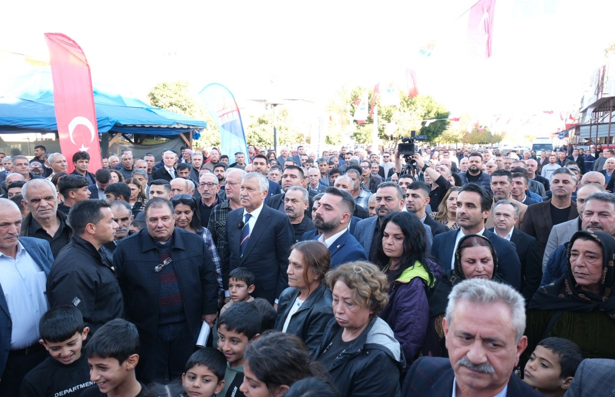 Zeydan Karalar Çalışıyor, Adana’nın Hizmete Susamış Noktaları Önemli Projelerle Buluşuyor.