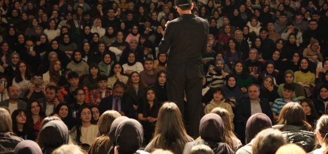 Çorum Belediyesi’nden gençlere motivasyon takviyesi