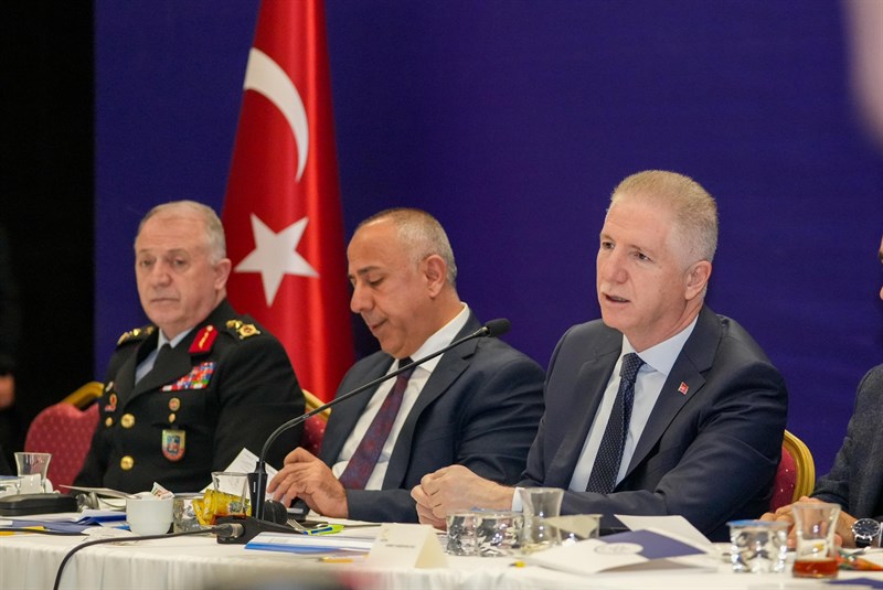 Mahalle muhtarları ile değerlendirme toplantıları gerçekleştirildi
