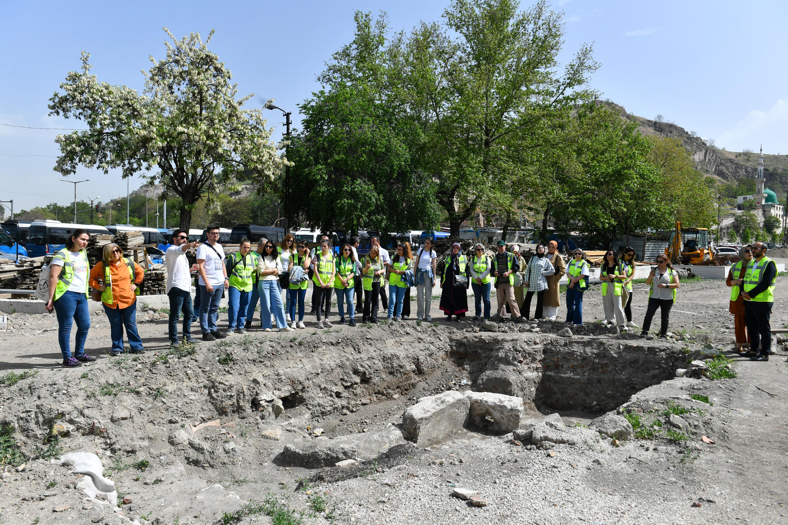 ANKARA BÜYÜKŞEHİRİN ‘MİRAS ŞANTİYE GEZİLERİ’ DEVAM EDİYOR