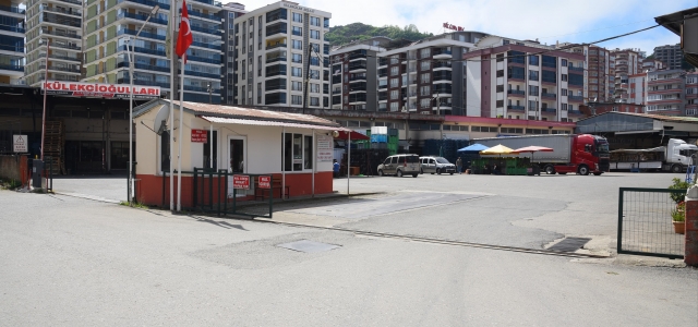 BELEDİYE UCUZ SEBZE MEYVE İÇİN TANZİM SATIŞ NOKTALARI AÇMAYI PLANLIYOR