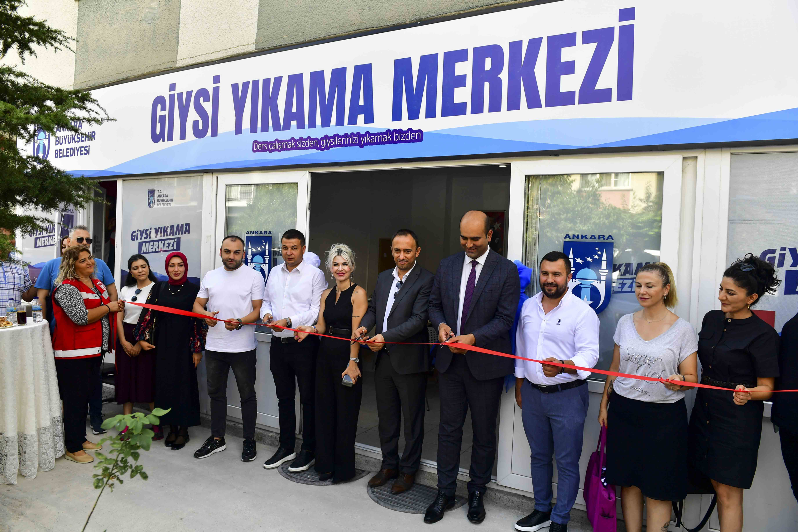 Büyükşehirden Üniversite Öğrencilerine Özel Giysi Yıkama Merkezi