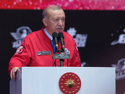 “TEKNOFEST gençliğiyle nice asırlar boyunca burada olmaya devam edeceğiz”