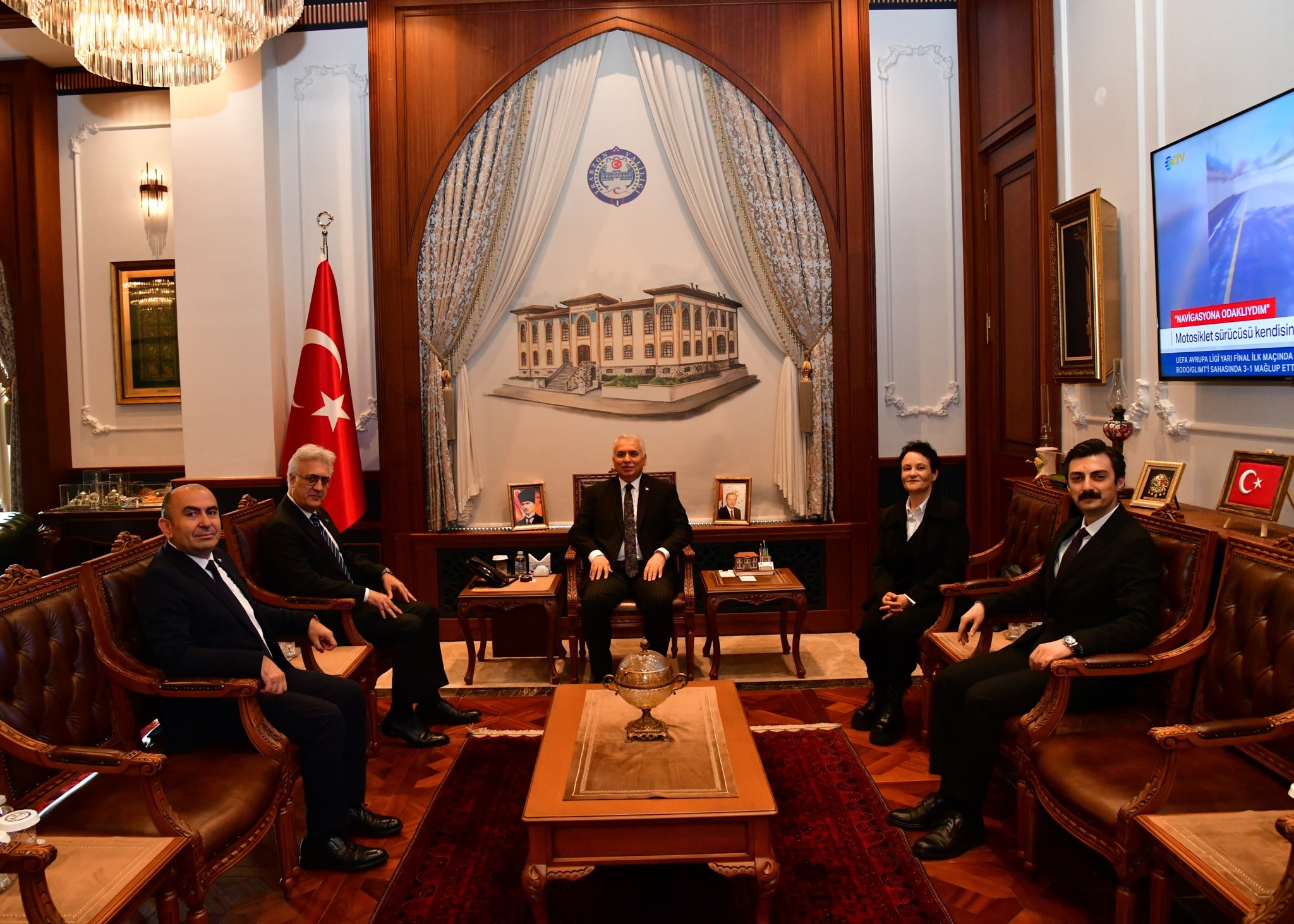 Devlet Tiyatroları Genel Müdürü Tamer Karadağlı’dan Vali Aziz Yıldırım’a Ziyaret