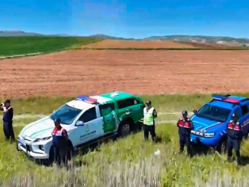 Tokat Jandarma Komutanlığı Çevre, Doğa ve Hayvanları Koruma Timi Göç Döneminde Flamingoların Uğrak Noktası Gölette Devriye Faaliyetlerine Devam Ediyor