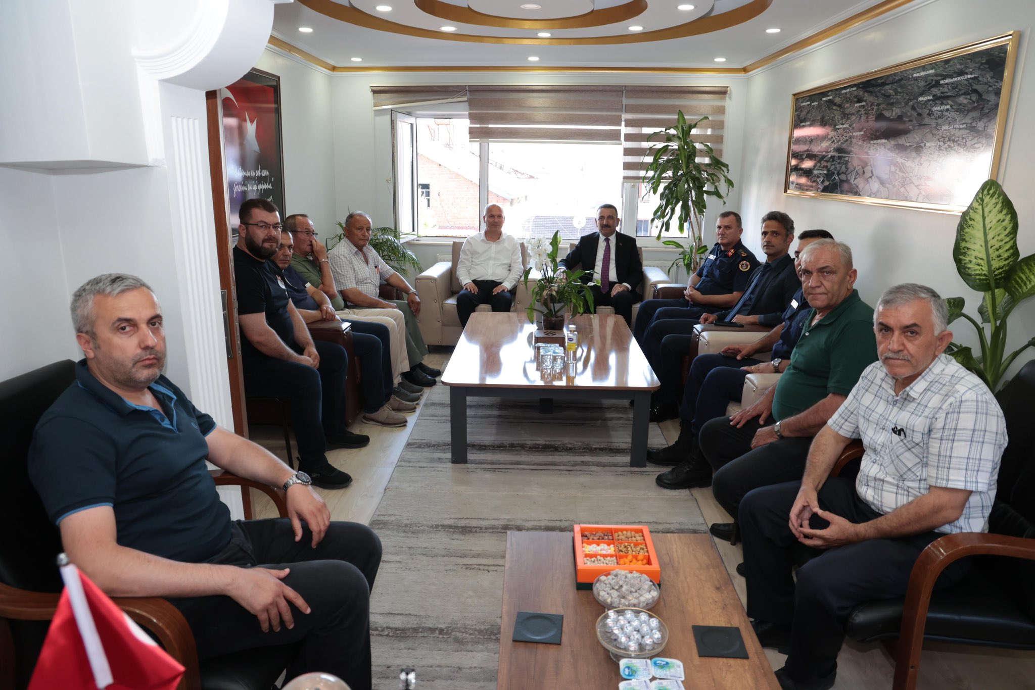 Vali Osman Hacıbektaşoğlu, Perşembe Belediyesini Ziyaret Etti