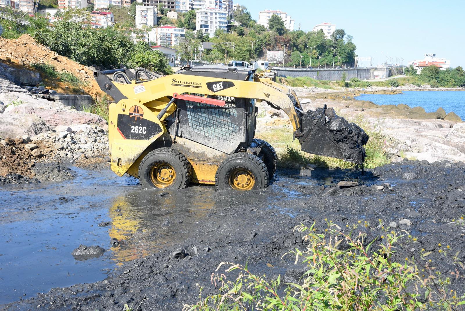 Şehir Genelinde Menfez Temizliği Başlatıldı