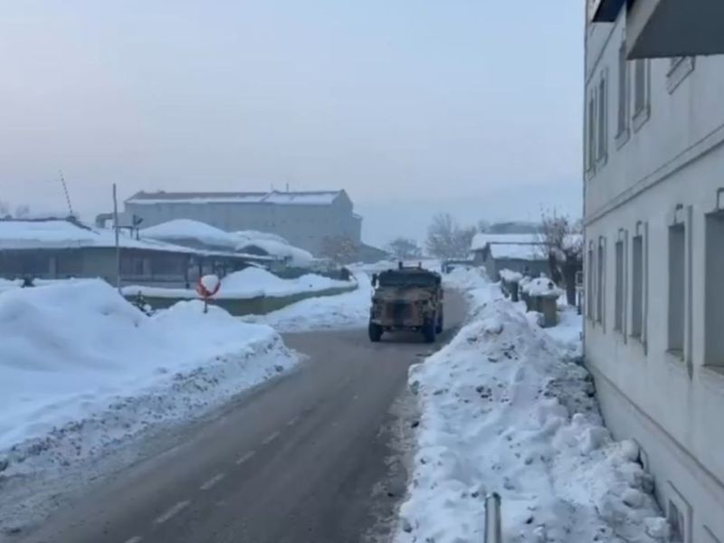 Bakanımız Sn. Ali Yerlikaya: ”Uyuşturucuyla Mücadele Kapsamında Hakkari’de Düzenlenen Operasyonda; 860 Kg Uyuşturucu Madde Ele Geçirdik”