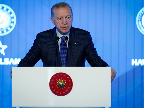 “Artık kendi teknolojisini tasarlayan, yazılımını üreten ve dünyaya ihraç eden bir Türkiye var”